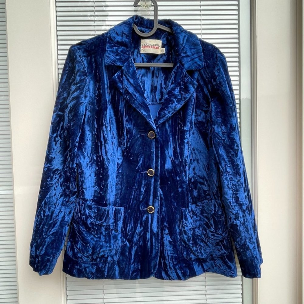 Vintage crushed velvet blazer.